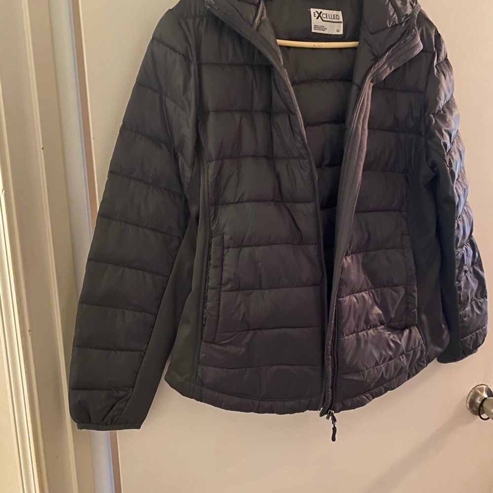 XCELLED Women's Gray Puffer Jacket